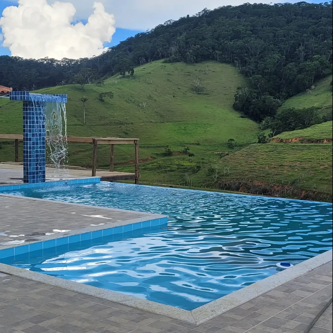 Piscina borda infinita